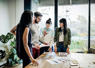 بازار کار طراحی داخلی در کانادا: راهنمای جامع از آمار بازار تا کارآفرینی بازار کار طراحی داخلی در کانادا: راهنمای جامع از آمار بازار تا کارآفرینی