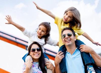 برنامه ریزی برای سفر خانوادگی: راهنمای کامل برای تعطیلاتی بدون استرس برنامه ریزی برای سفر خانوادگی: راهنمای کامل برای تعطیلاتی بدون استرس